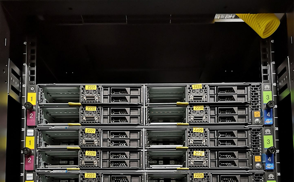 企業(yè)用戶如何選美國服務(wù)器_服務(wù)器怎么租