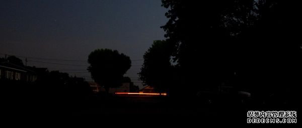 數(shù)據(jù)中心停！電?。〉降子卸嗫植?？