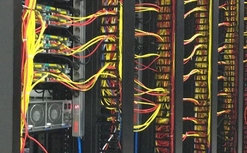 在哪租用服務(wù)器_租用美國服務(wù)器來建立影視網(wǎng)站的好處